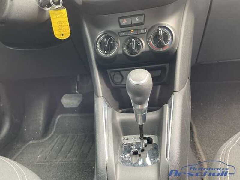 Peugeot 208 1.2 PureTech Allure Pure Tech 110 Navi Apple CarPlay Android Auto Musikstreaming