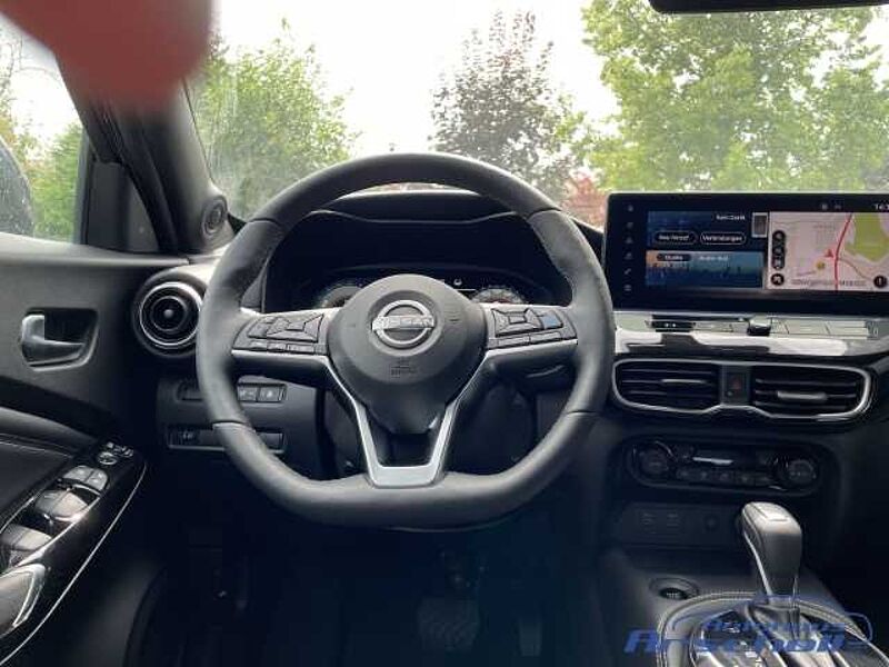 Nissan Juke Tekna Facelift Hybrid Leder Soundsystem Bose 360 Kamera LED ACC Apple CarPlay An