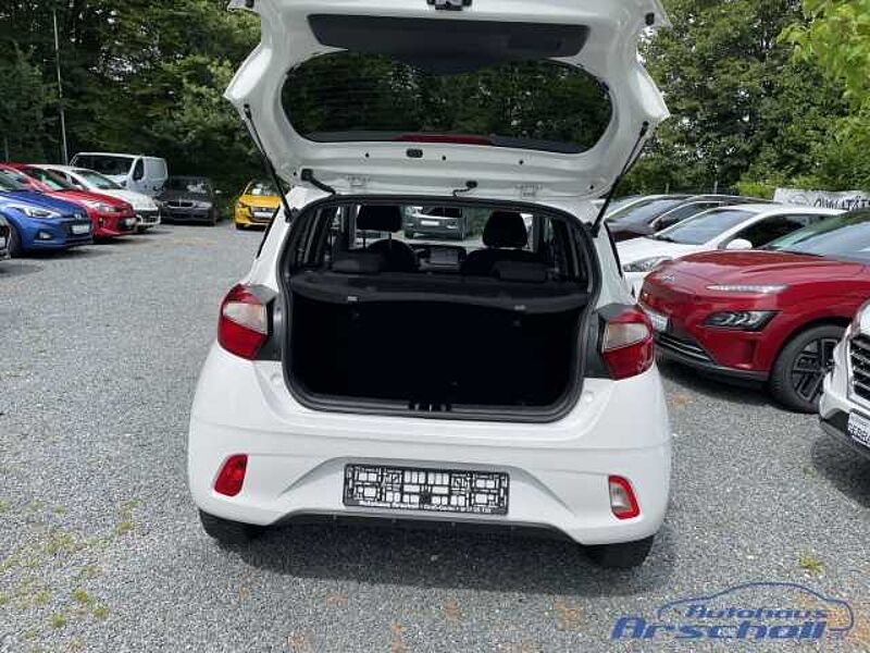 Hyundai i10 1.0 EU6d Edition 30 Apple CarPlay Android Auto DAB SHZ LenkradHZG Spurhalteass.