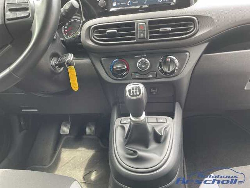 Hyundai i10 1.0 EU6d Edition 30 Apple CarPlay Android Auto DAB SHZ LenkradHZG Spurhalteass.